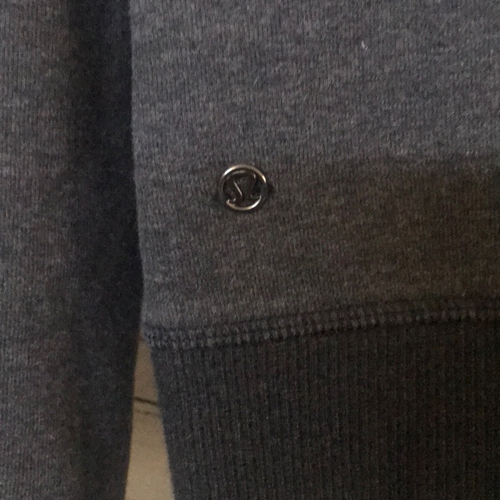 Lululemon Heathered Gray Sweater - image 4